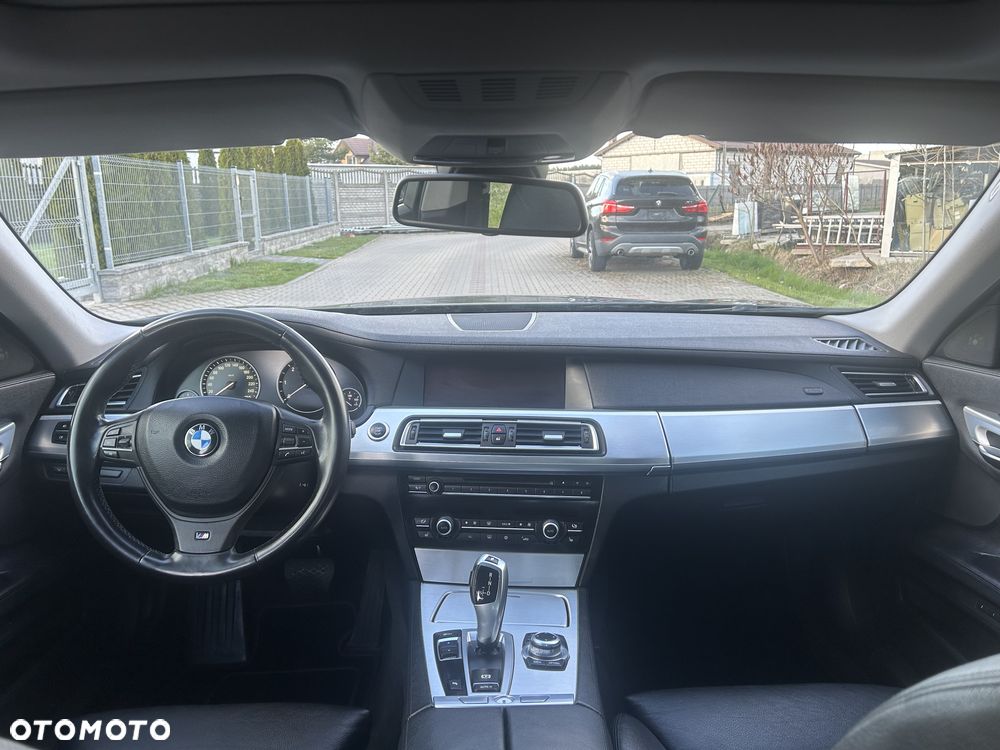 BMW Seria 7 740d - 14
