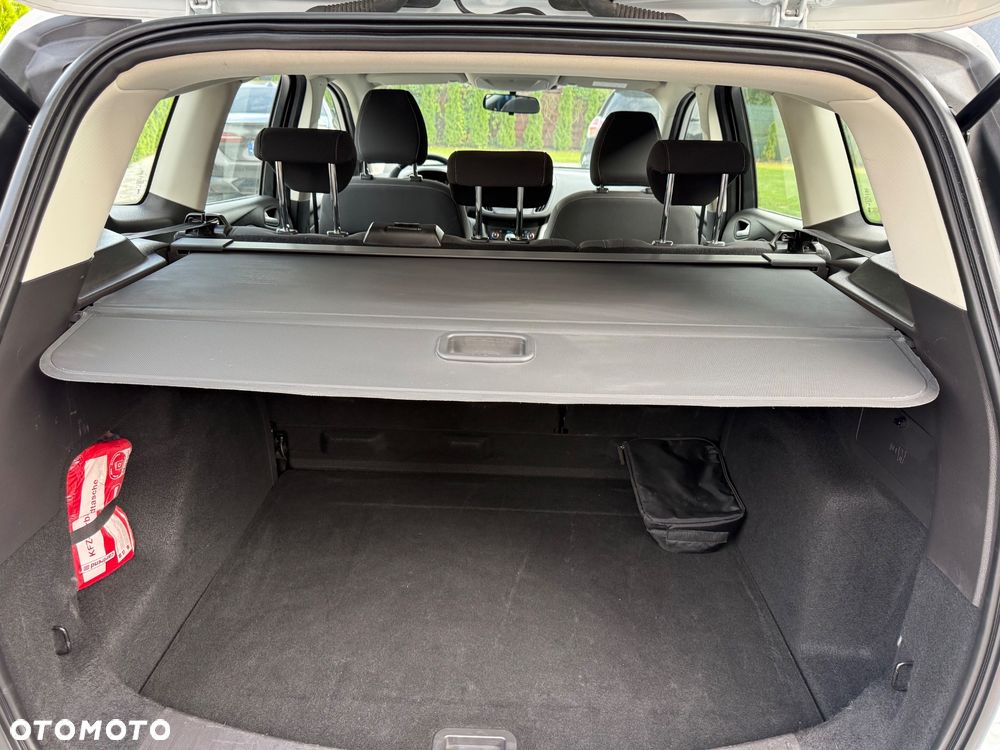 Ford Kuga 1.5 EcoBoost 2x4 Business Edition - 19