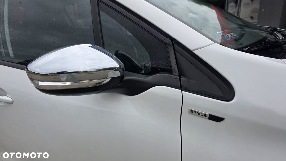 Peugeot 208 1.2 PureTech Style - 5