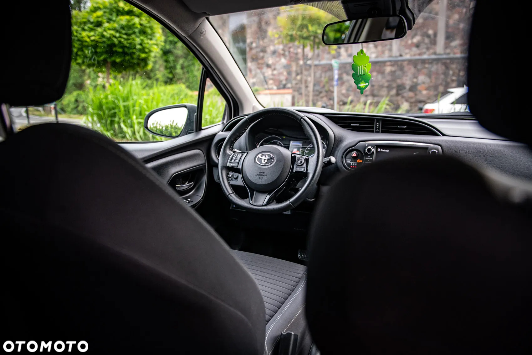 Toyota Yaris Hybrid 100 Premium EU6 - 21