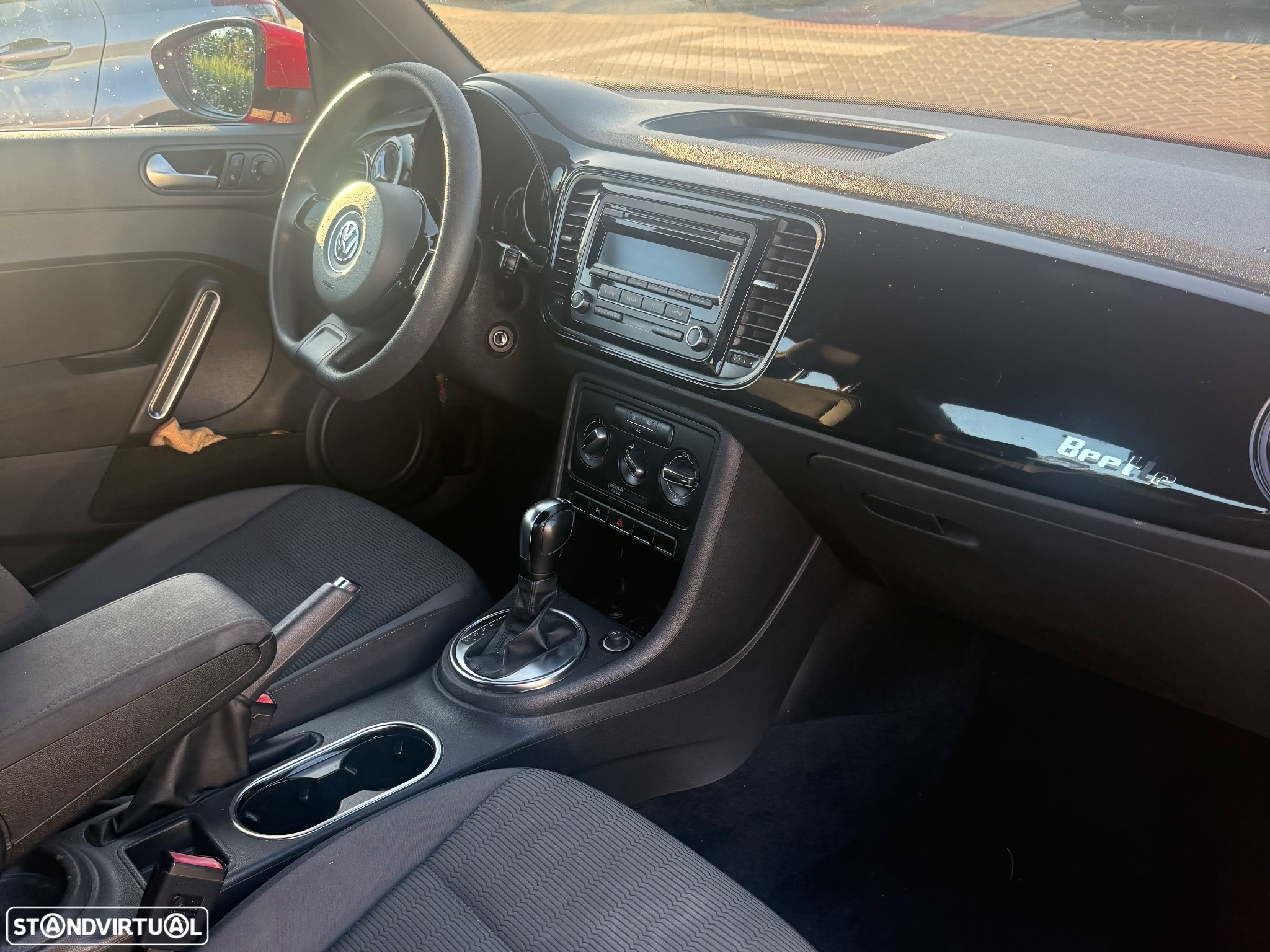 VW New Beetle 1.6 TDi Design DSG - 21