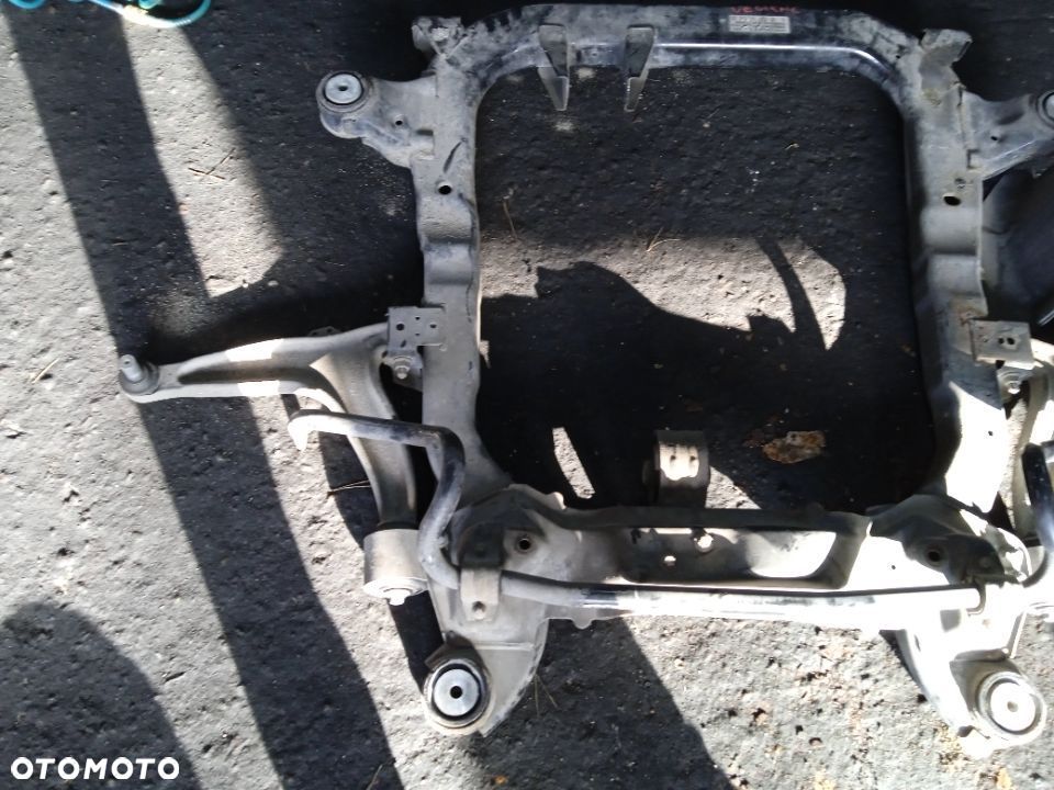 WÓZEK SANKI OPEL VECTRA C SEDAN - 2