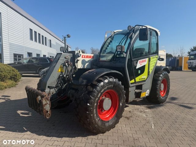 Claas SCORPION 7055 - 1