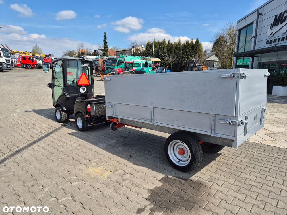 Kaercher MIC C34 / NOŚNIK NARZĘDZI / PRZYCZEPA WYWROTKA / IDEALNY DO MIASTA / ZAMIATARKA / PŁUG SNIEŻNY / 4X4 / NISKIE MOTOGODZINY / JEDNO URZĄDZENIE WIELE ZASTOSOWAŃ! - 9