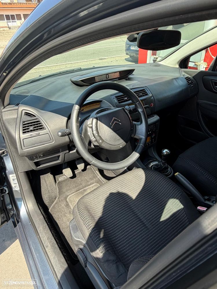 Citroën C4 1.6 HDi VTR Pack - 23
