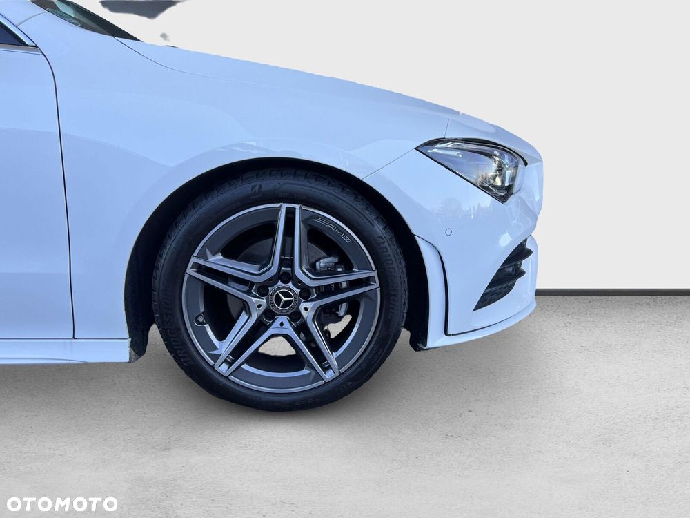Mercedes-Benz CLA 180 AMG Line 7G-DCT - 16