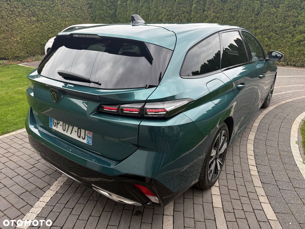 Peugeot 308 BlueHDi 130 EAT8 Allure - 4