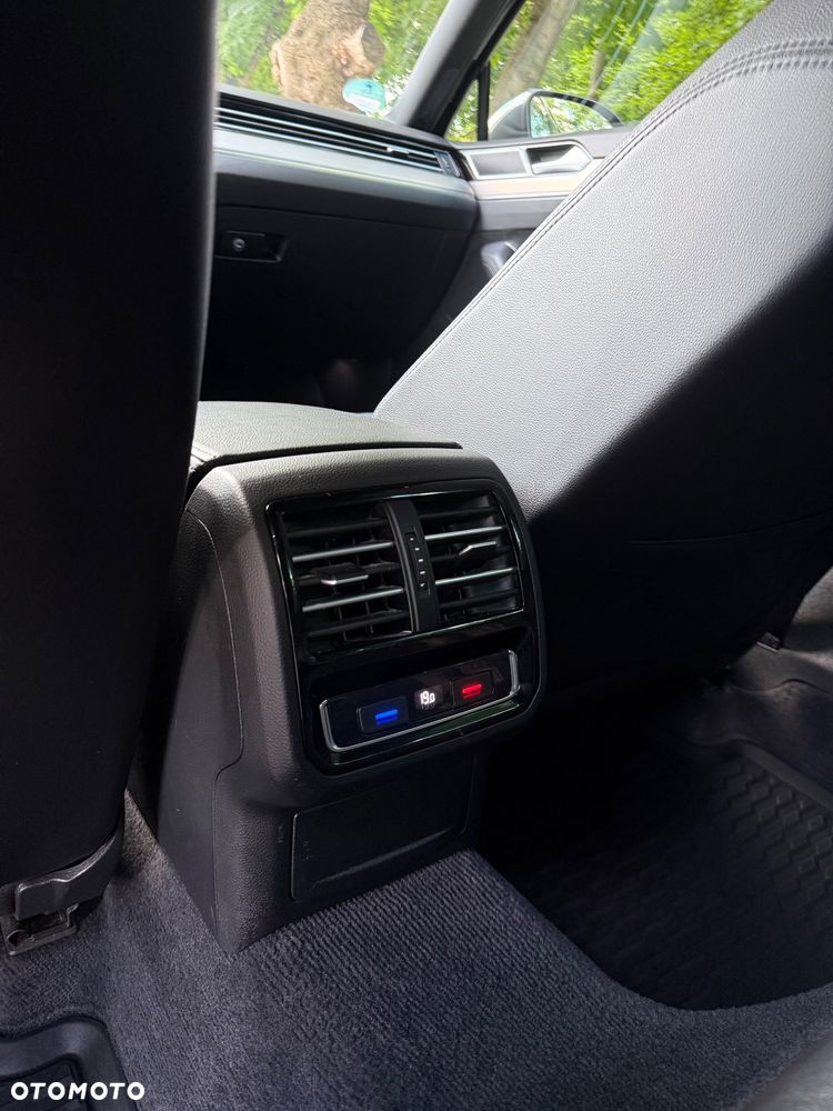 Volkswagen Passat Variant 2.0 TDI DSG (BlueMotion Technology) Highline - 15
