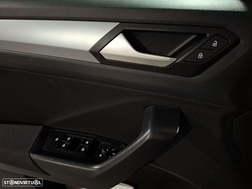 VW T-Roc 1.0 TSI Urban - 21