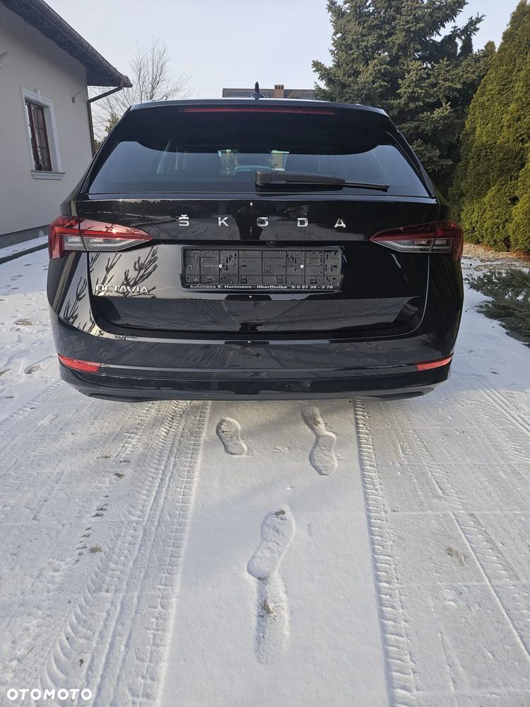 Skoda Octavia 2.0 TDI Style DSG - 5