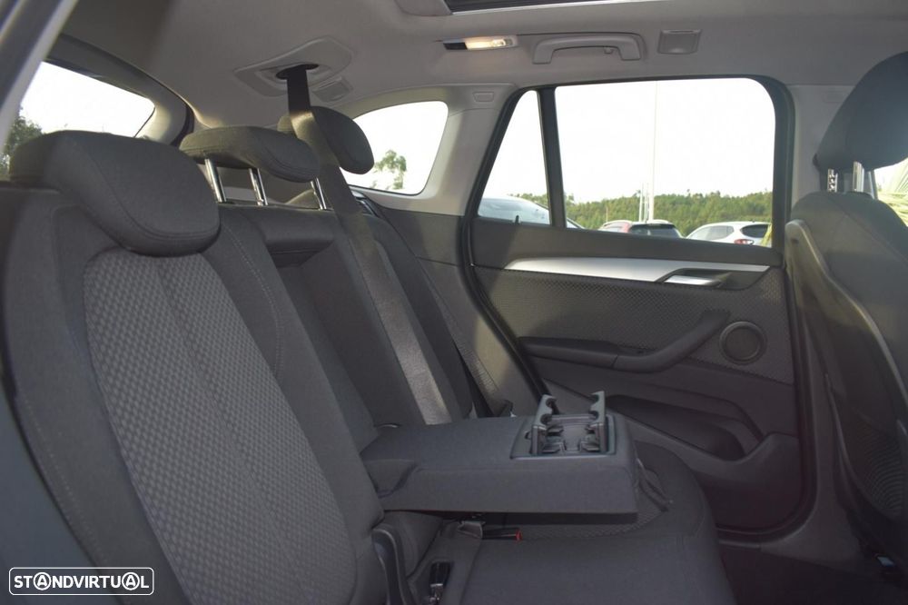 BMW X1 18 d sDrive Auto - 41