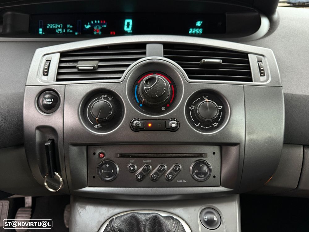 Renault Grand Scénic 1.5 dCi Confort Expressi. - 29