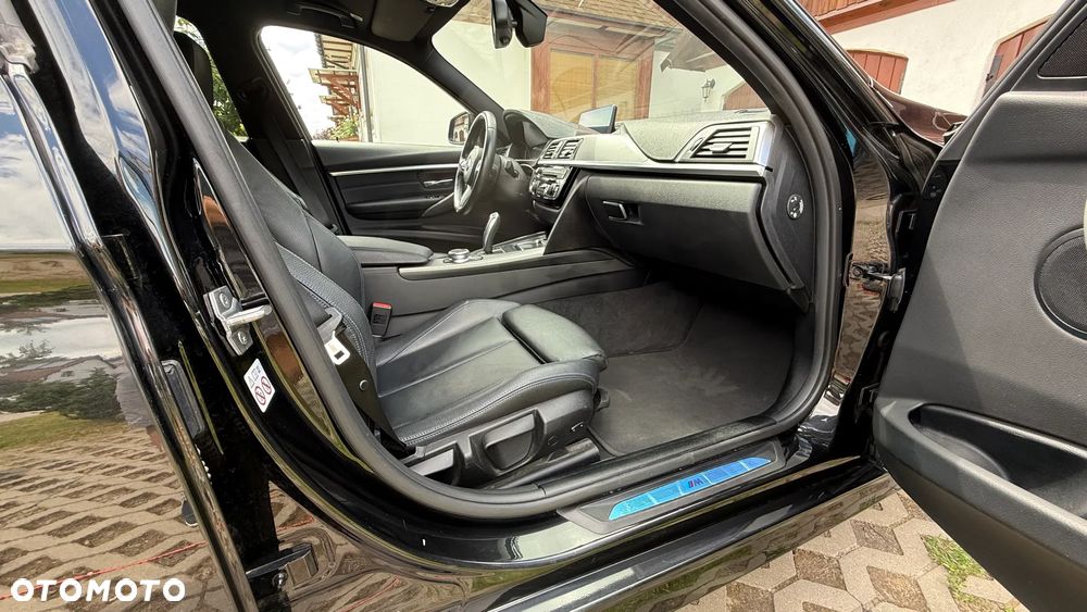 BMW Seria 3 318i M Sport Shadow - 7