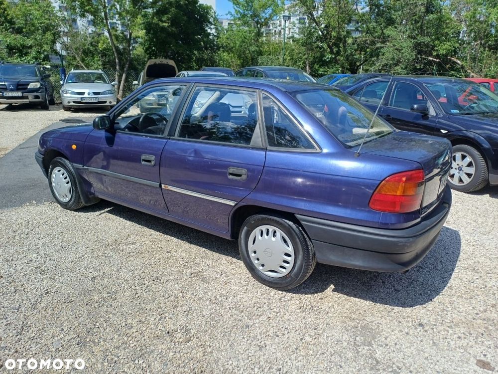 Opel Astra - 6