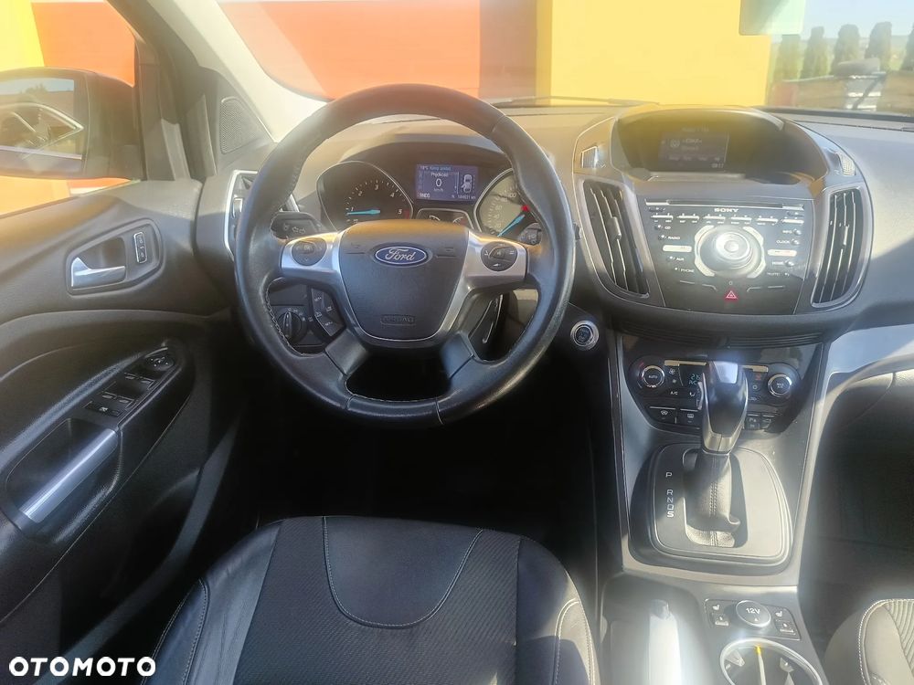 Ford Kuga 2.0 TDCi 4x4 Titanium - 25