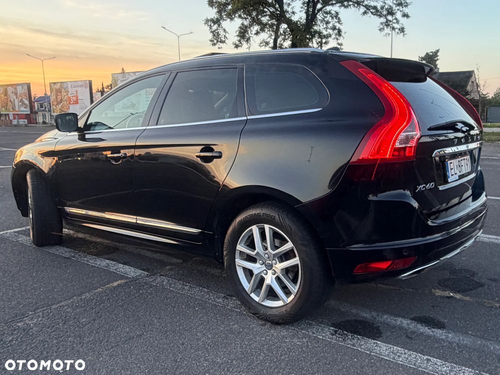 Volvo XC 60 - 4