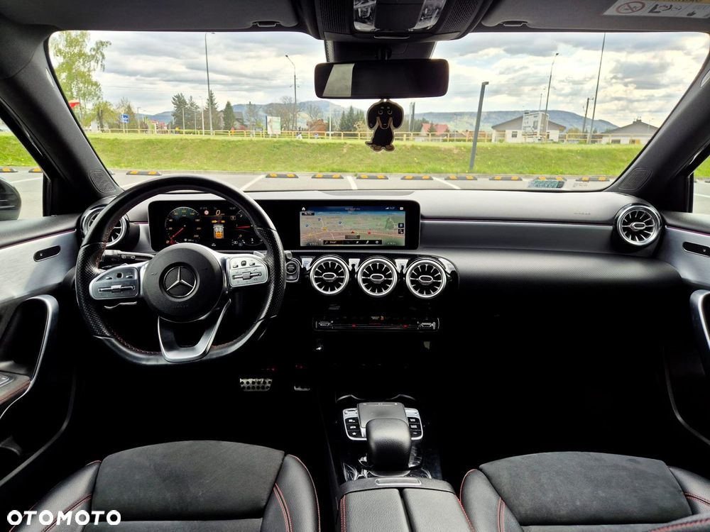 Mercedes-Benz Klasa A 180 d AMG Line 7G-DCT - 11