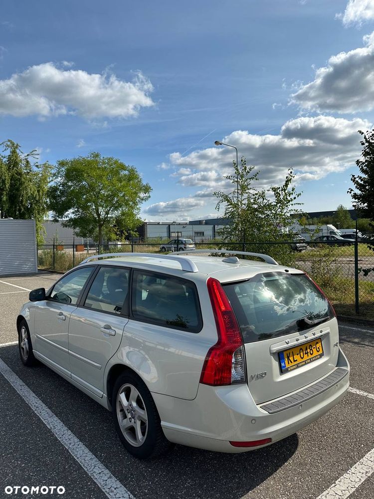 Volvo V50 1.6D DPF DRIVe Start/Stop - 9