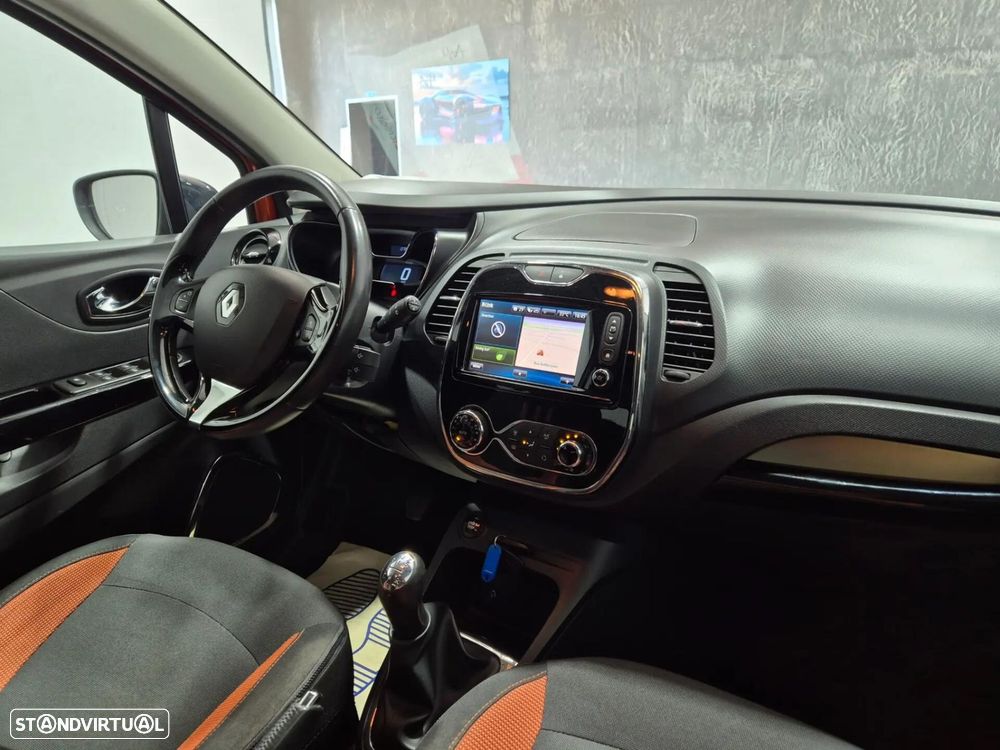 Renault Captur 1.5 dCi Exclusive - 17