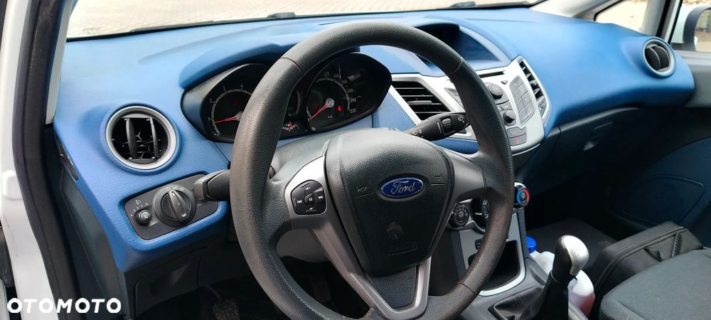 Ford Fiesta 1.25 SYNC Edition - 10
