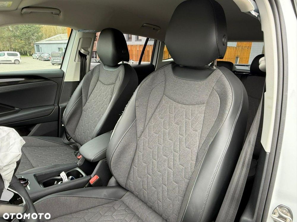 Volkswagen Tiguan 1.5 eTSI OPF DSG Life - 19