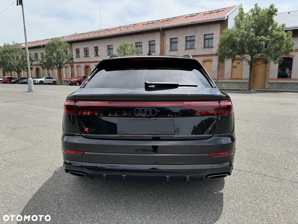 Audi Q8 - 6