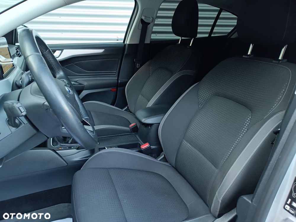 Ford Focus - 22
