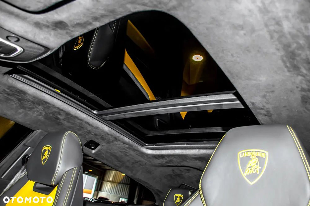 Lamborghini Urus Standard - 14