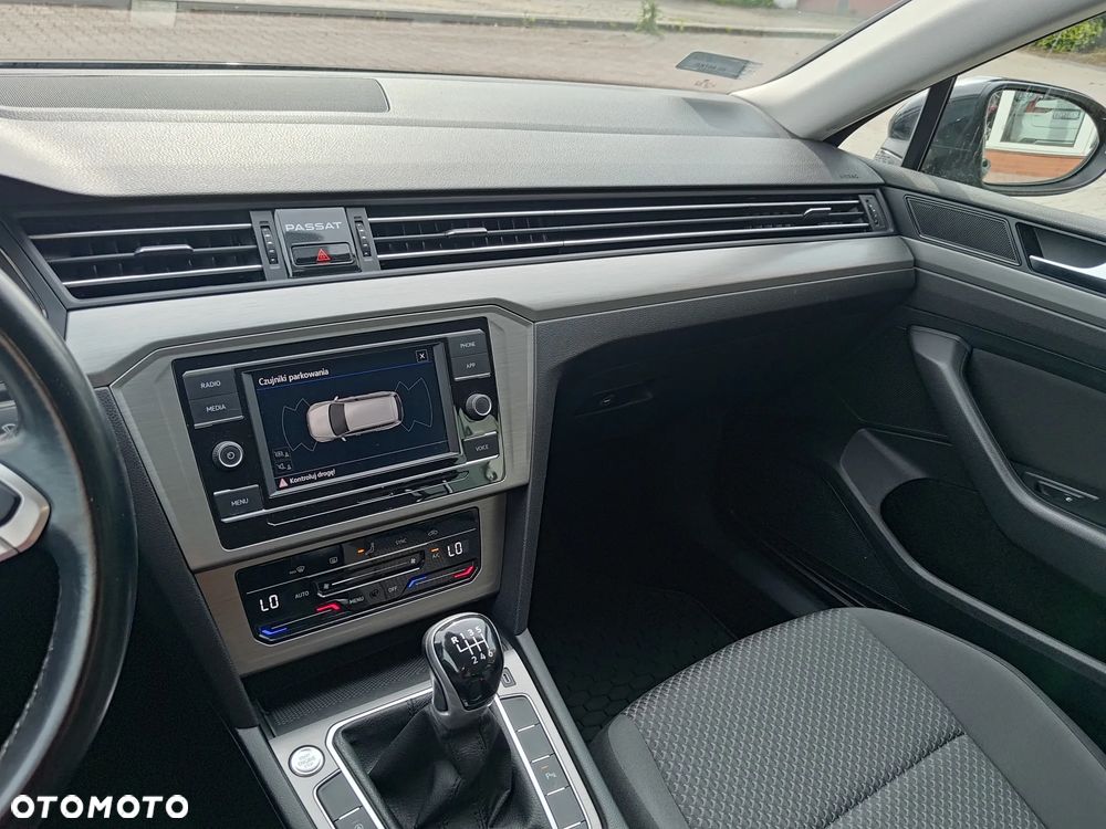 Volkswagen Passat 1.5 TSI EVO Essence - 17