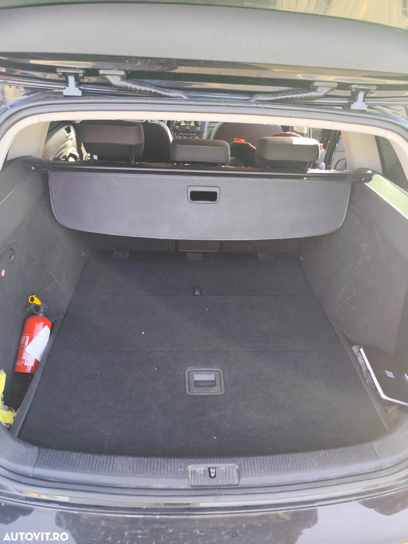 Volkswagen Golf 2.0 TDI DPF Style - 12