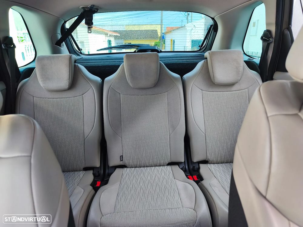 Citroën C4 Picasso 1.6 e-HDi FAP EGS6 Exclusive - 13