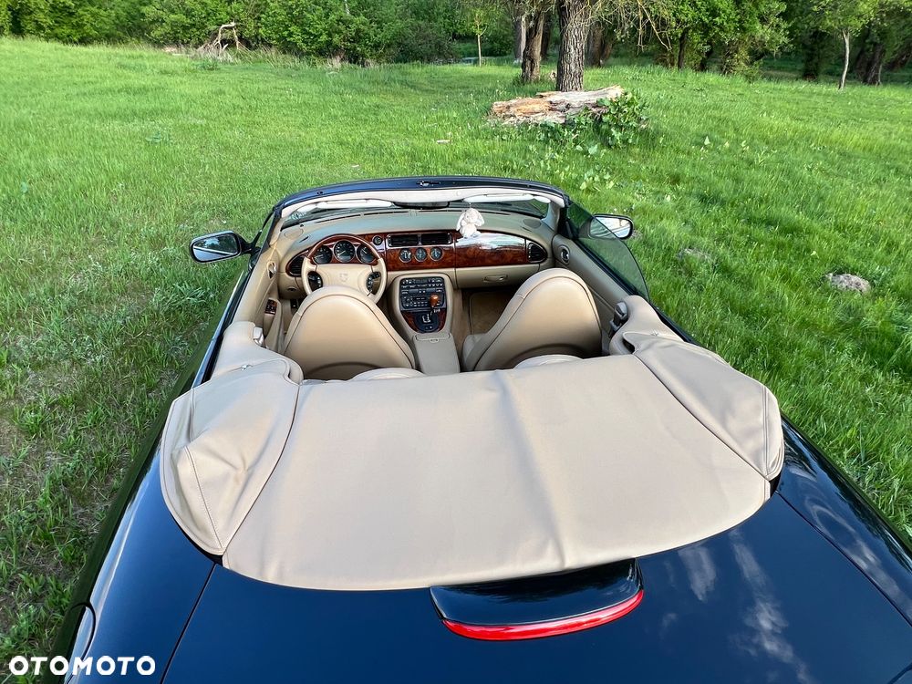 Jaguar XK - 13