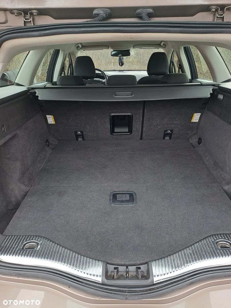 Ford Mondeo 2.0 TDCi Edition PowerShift - 14
