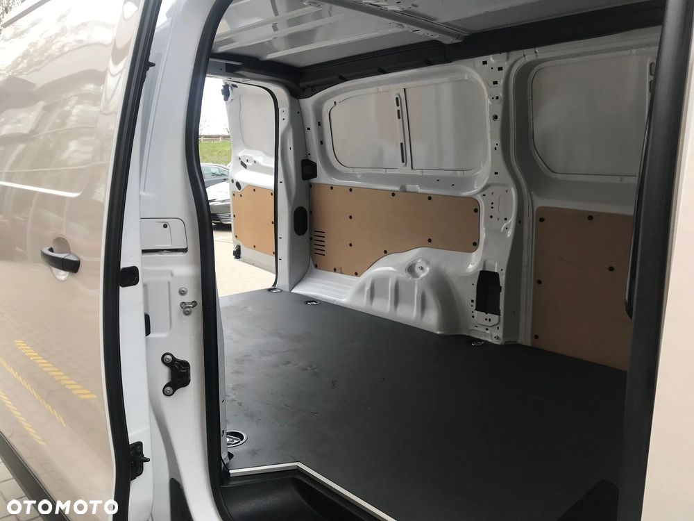 Toyota Proace - 11