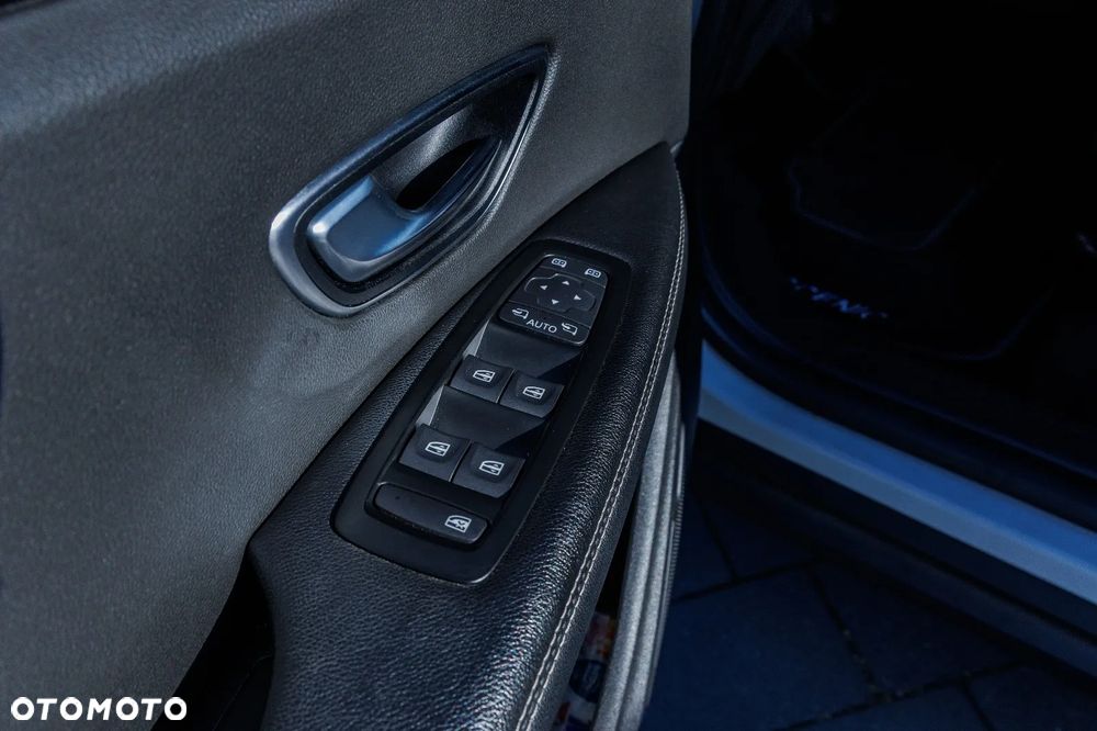 Renault Scenic - 17