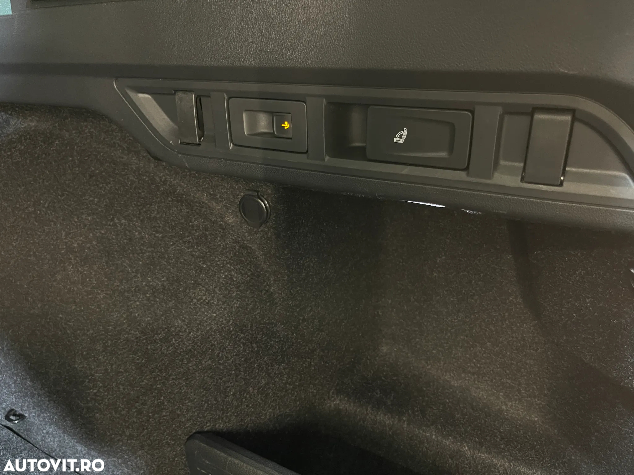 Skoda Octavia 2.0 TDI DSG Style - 32