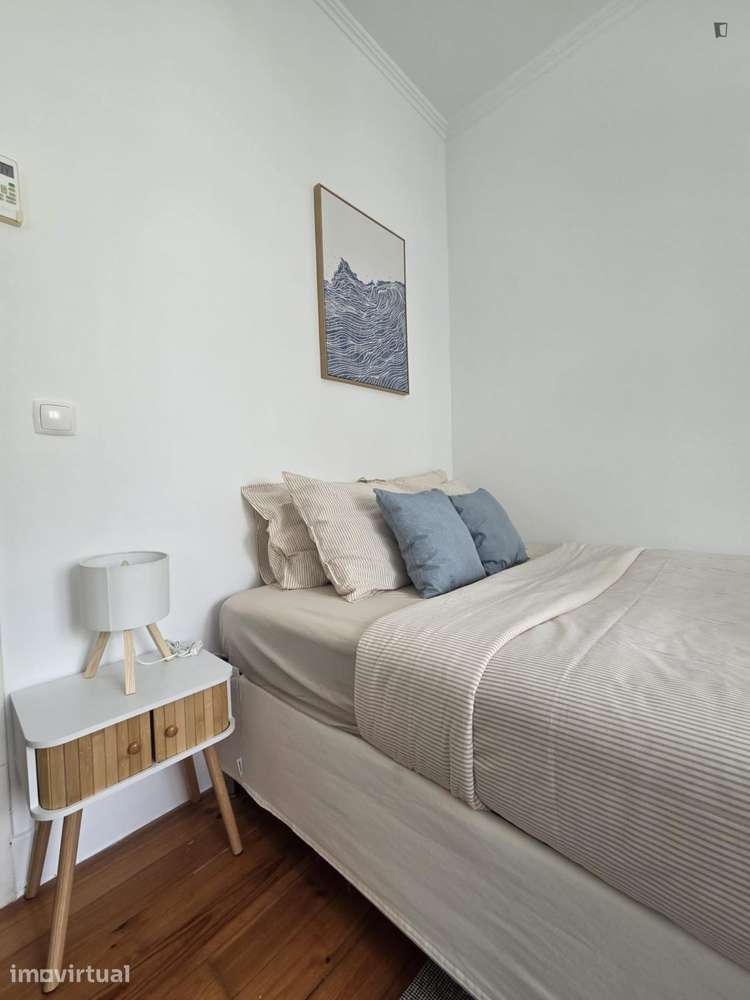 Quarto - localizado em Alameda Lisbon - Grande imagem: 4/30