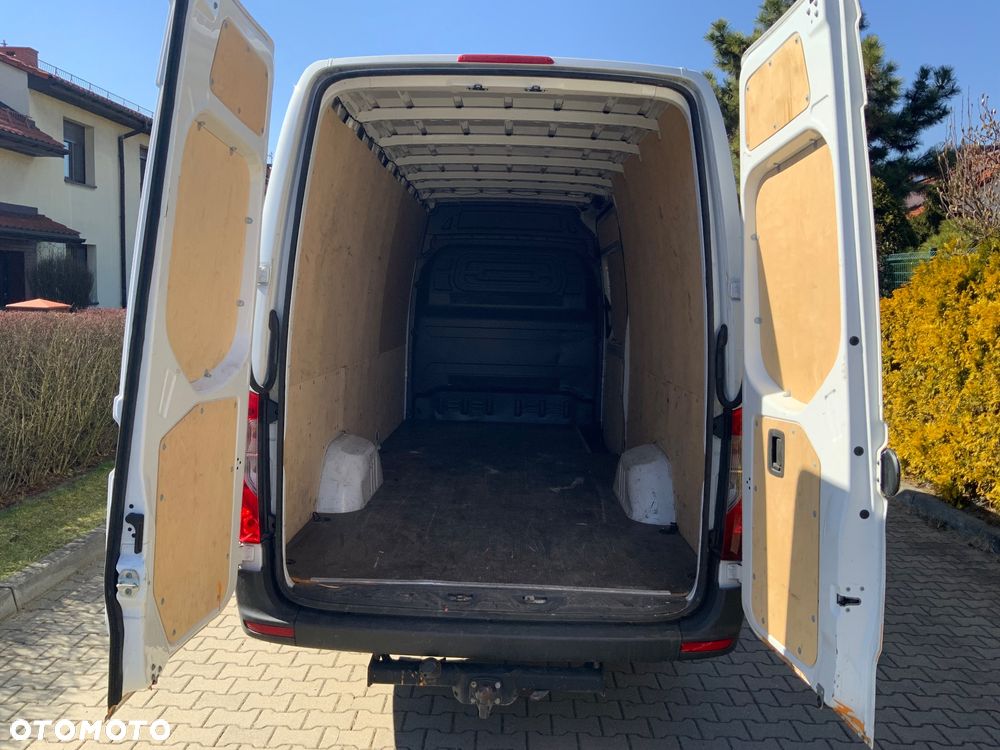 Mercedes-Benz SPRINTER - 4