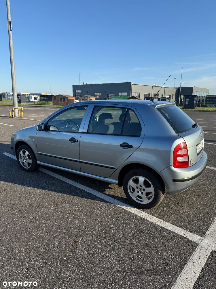 Skoda Fabia 1.4 16V Comfort - 4