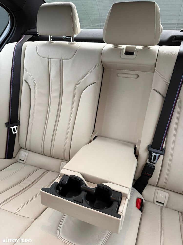 BMW Seria 5 530d xDrive AT - 9