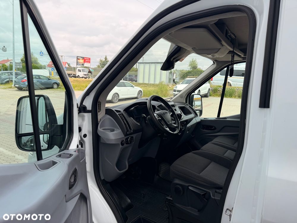 Ford Transit - 10