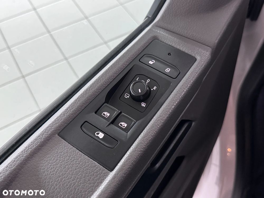 Volkswagen Transporter - 15