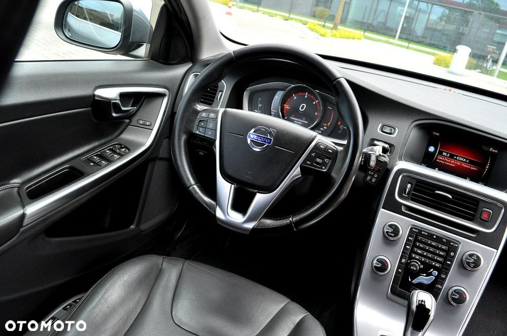 Volvo V60 D2 Momentum - 7