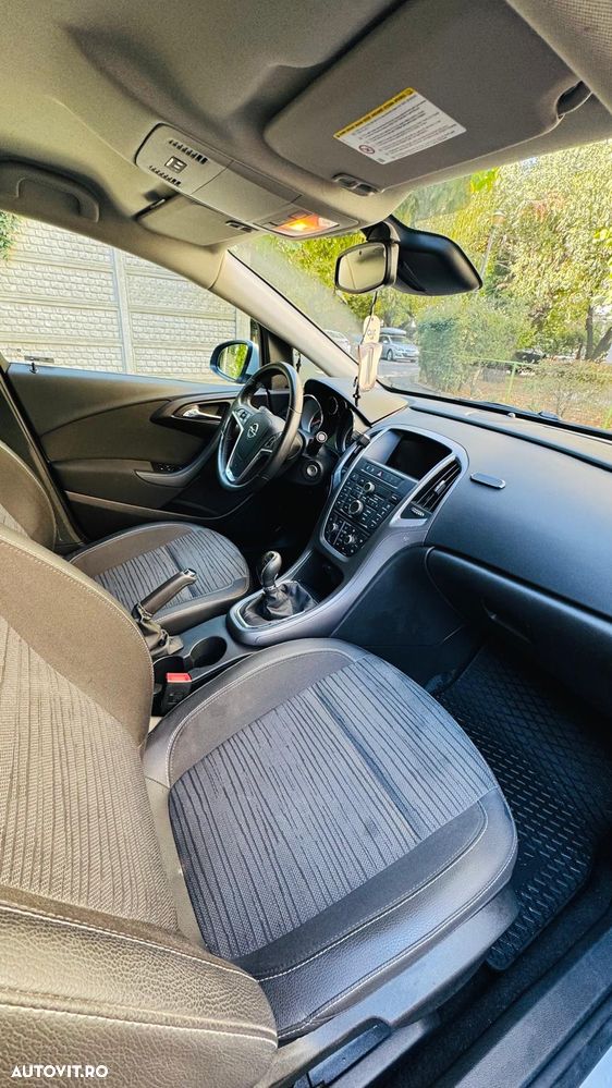 Opel Astra - 9