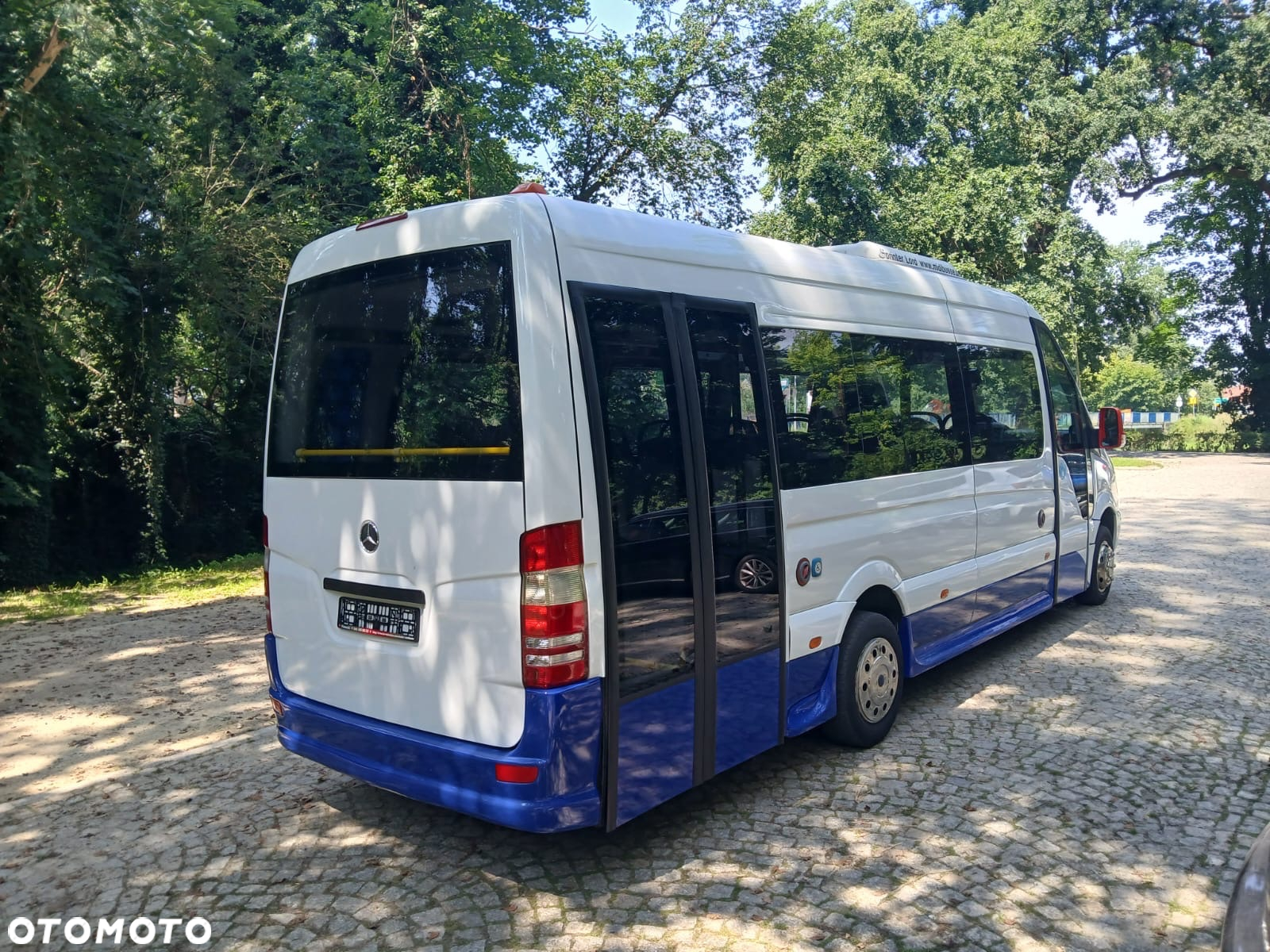 Mercedes-Benz 516 - 6