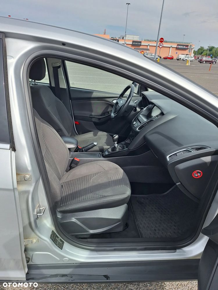 Ford Focus 2.0 TDCi Titanium ASS - 13