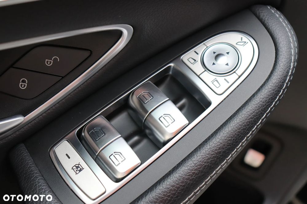 Mercedes-Benz Klasa C 220 d 9G-TRONIC Edition 19 - 16