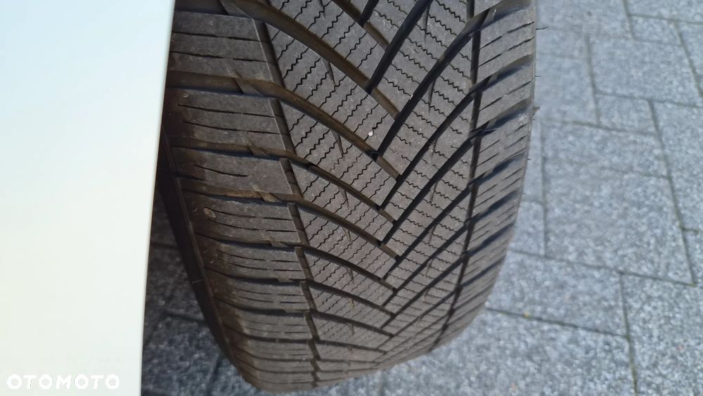 Ford Tourneo Connect 1.5TDCi Titanium - 32