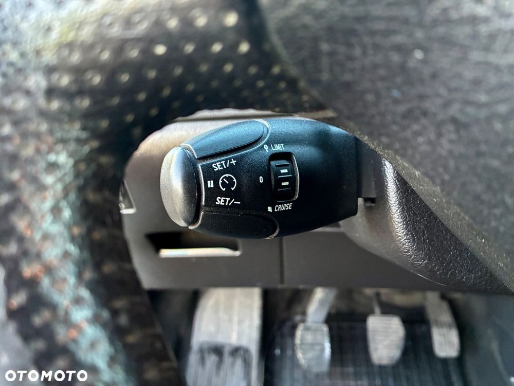 Peugeot 307 1.6 Oxygo - 32