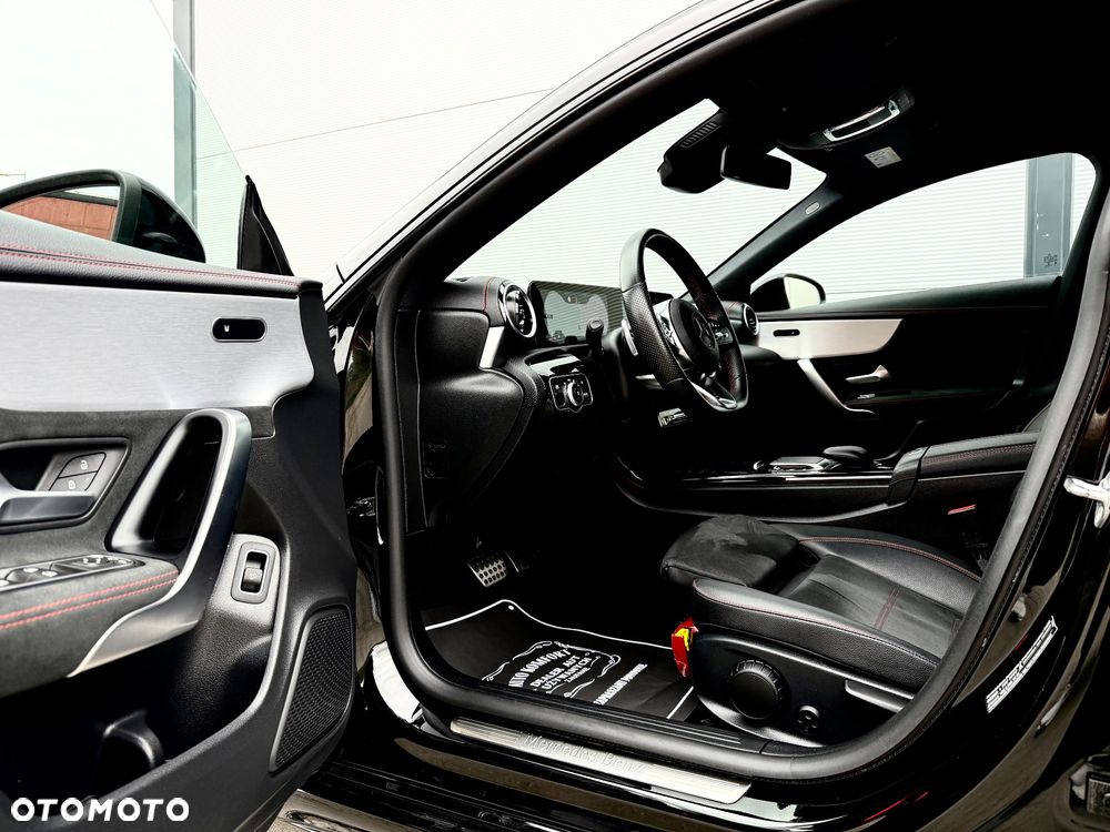 Mercedes-Benz CLA 180 d 7G-DCT AMG Line - 22